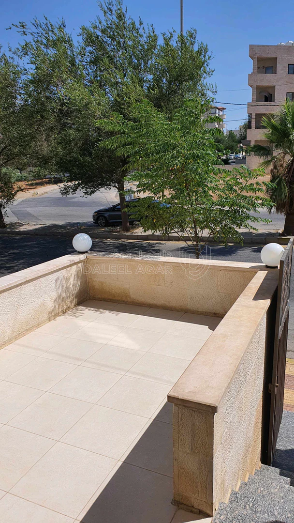 شقة في قرب دوار الزهور - 62,000 دأ - صورة 1