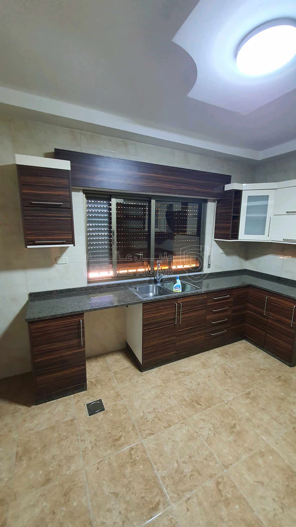 شقة في قرب دوار الزهور - 62,000 دأ - صورة 1