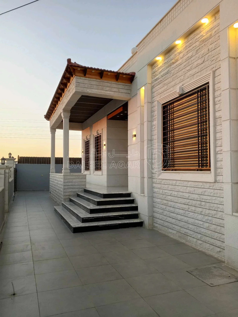 فيلا/منزل في منزل مستقل عمان الجديدة البيضاء - 142,000 دأ - صورة 1