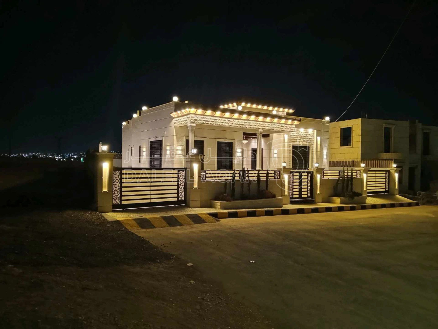 فيلا/منزل في منزل مستقل عمان الجديدة البيضاء - 142,000 دأ - صورة 1