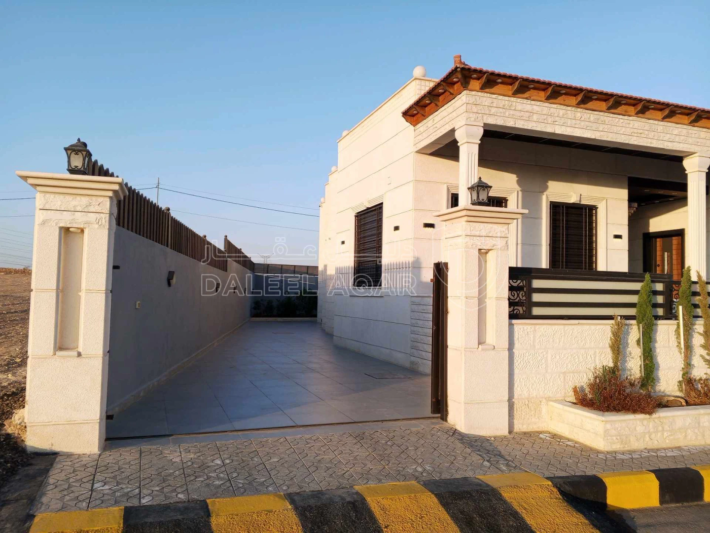 فيلا/منزل في منزل مستقل عمان الجديدة البيضاء - 142,000 دأ - صورة 1