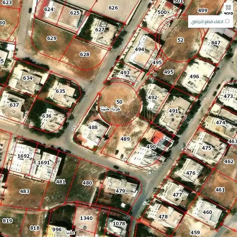 أرض في شرق العيادات الخارجيه - 93,000 دأ - صورة 1