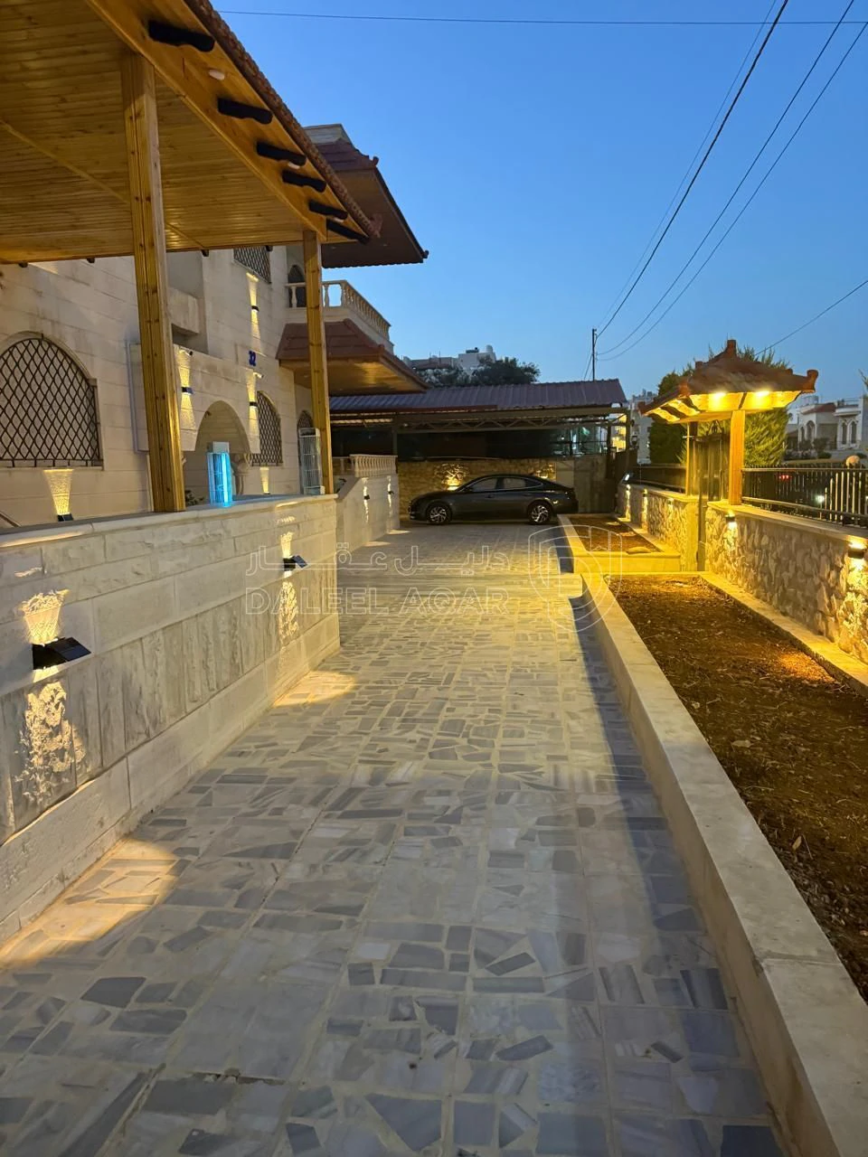 فيلا/منزل في عمان - حي الصحابة  - 750,000 دأ - صورة 9