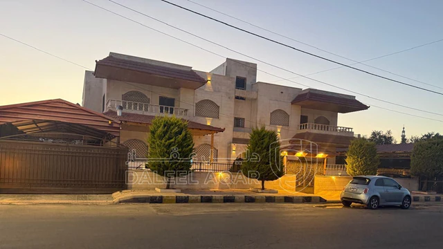 فيلا/منزل في عمان - حي الصحابة  - 750,000 دأ - صورة NaN