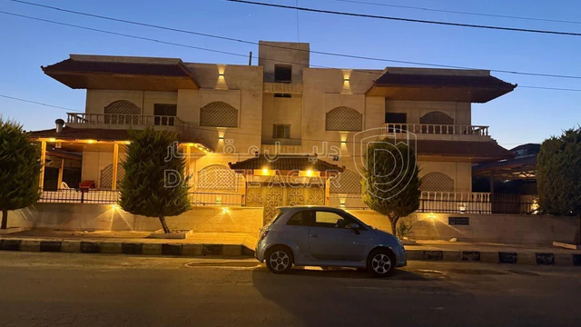 فيلا/منزل في عمان - حي الصحابة  - 750,000 دأ - صورة NaN