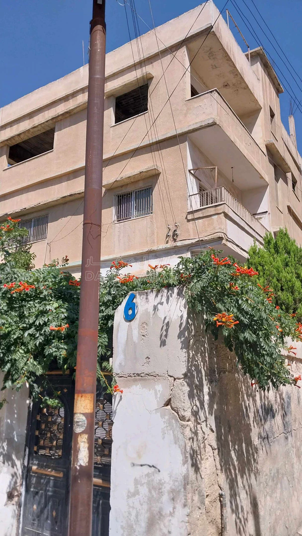 مبنى في ام تينة - 90,000 دأ - صورة 1