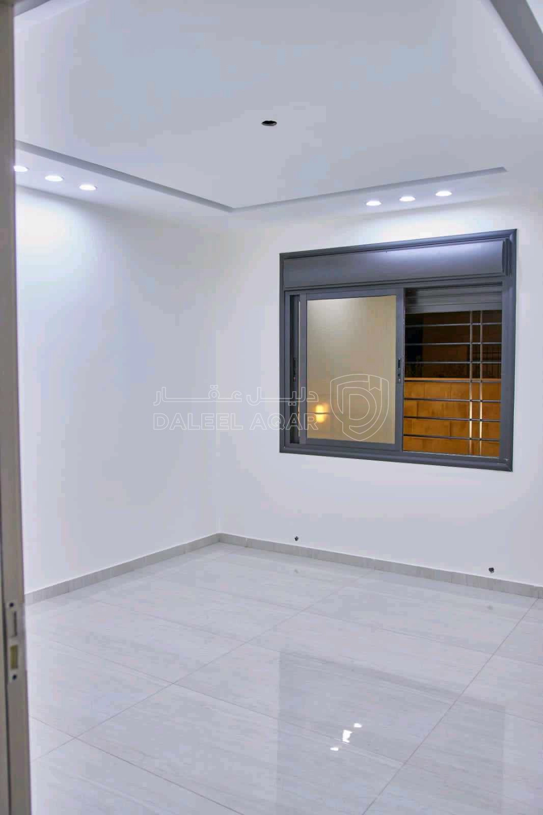 شقة في اربد ايدون شمال صالات السفير - 115,000 دأ - صورة 1