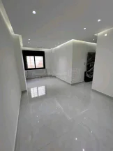 شقة في مقابل جامعة البتراء / طريق المطار / عميش - 79,000 دأ - صورة NaN