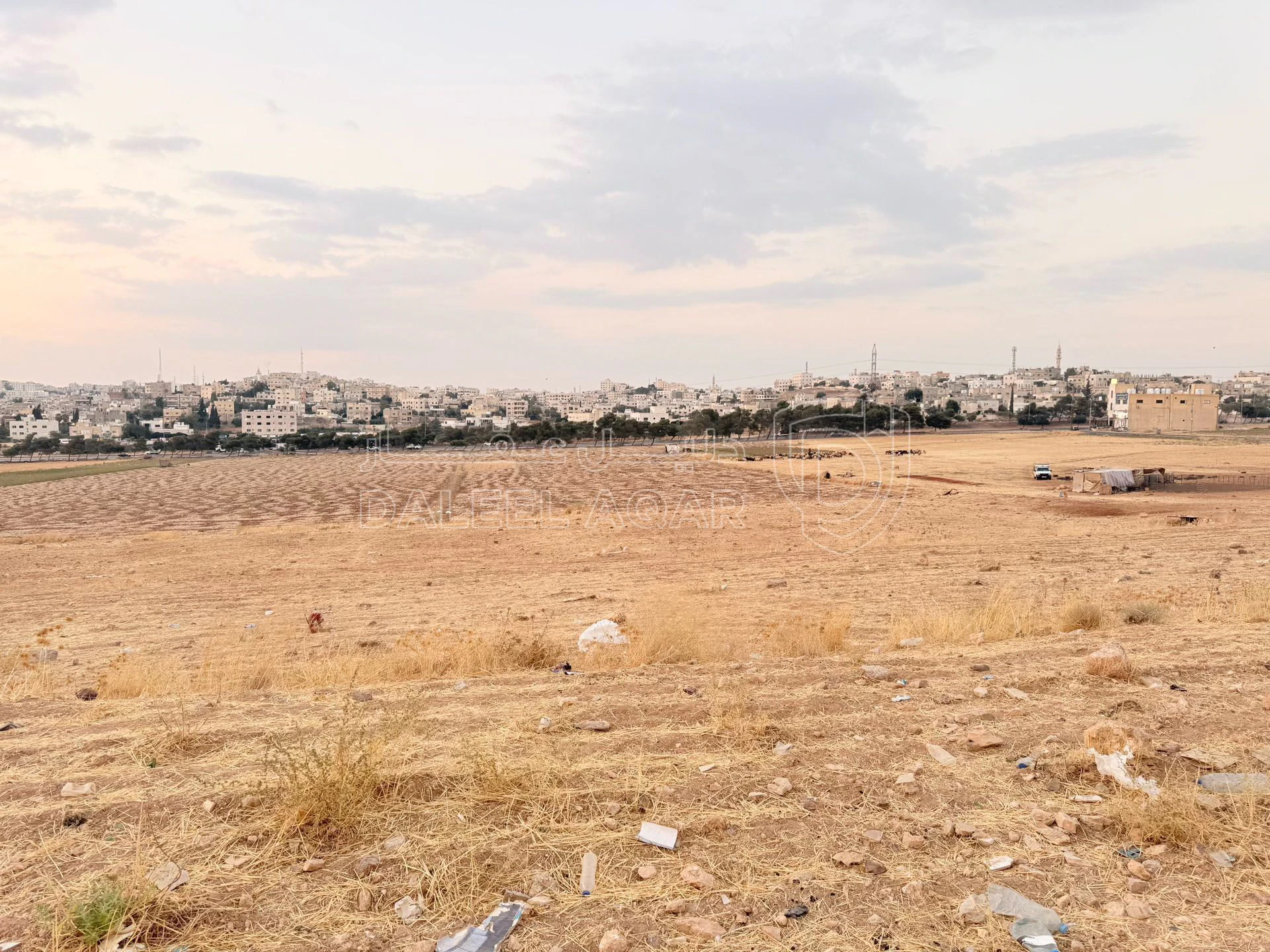 أرض في أرض سكنية للبيع في الجويدة – تنظيم سكن ب - 108,080 دأ - صورة 1