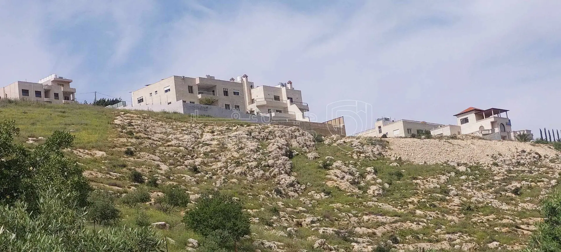 أرض في اراضي غرب عمان  - 550,000 دأ - صورة 3