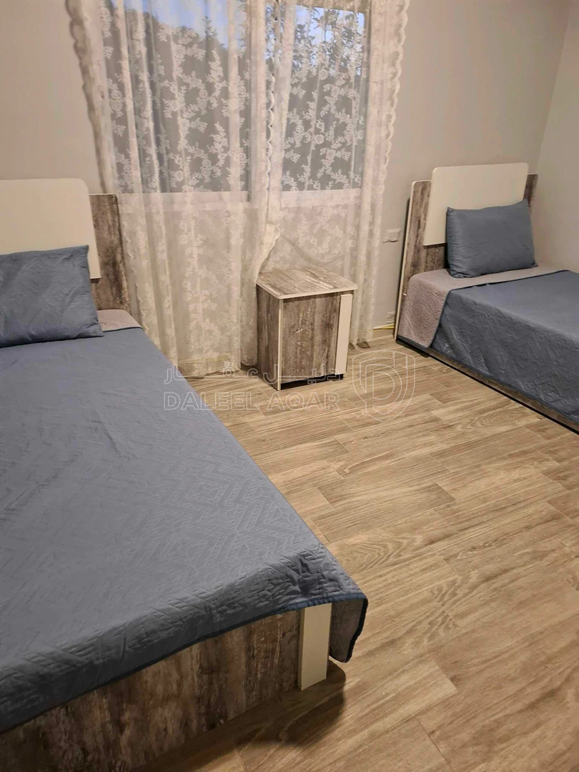 مزرعة/شاليه في طريق عمان حرش المصطبة خلف عسل الطيبات والبان فادي - 170,000 دأ - صورة 1