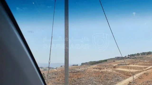 أرض - ارض تصلح مزرعه للبيع ام قنطره جرش حوض المحمر  - 65000 دأ
