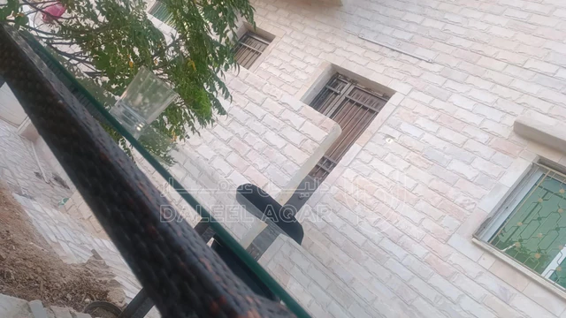 فيلا/منزل في الزرقاء الجديدة البتراوي / حي المسامير  - 190,000 دأ - صورة NaN