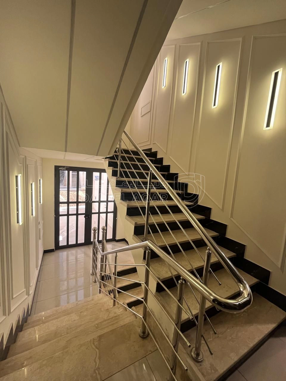 شقة في شقة لقطة ب 48 الف تشطيب فخم و حديث  - 48,000 دأ - صورة 1