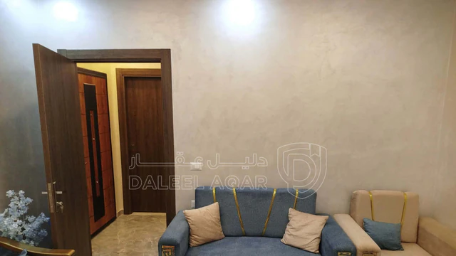 شقة في الزرقاء مدينه الشرق  اداره مدارس الزرقاء - 45,000 دأ - صورة NaN