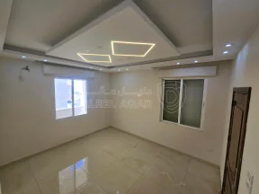 شقة في الزرقاء مدينة الشرق  - 40,000 دأ - صورة NaN