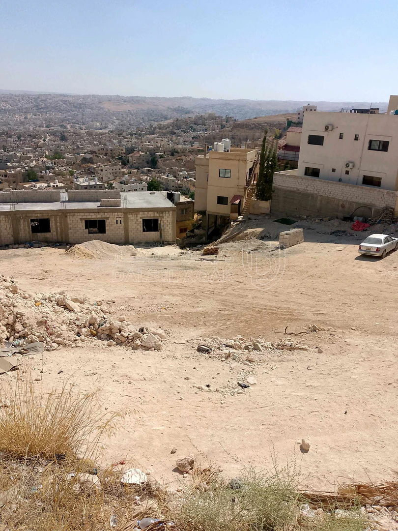 أرض في الزرقاء جبل المغير - 30,000 دأ - صورة 1