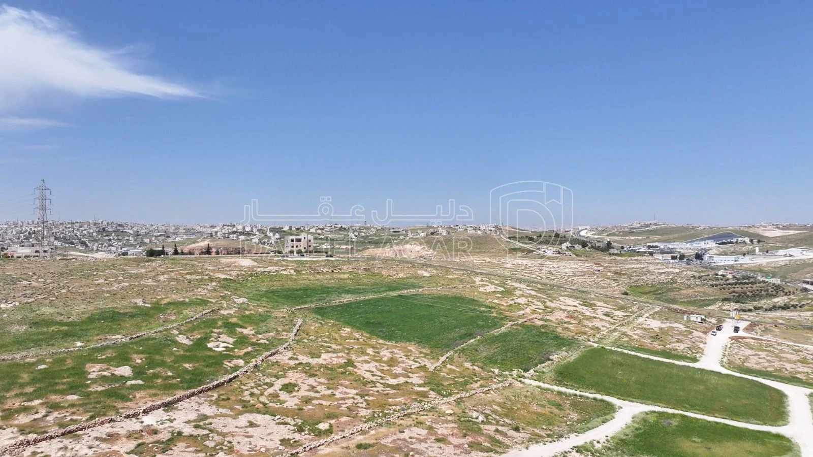أرض في أرض سكنية بالمستندة الجديدة- 2.5 كم عن اشارة الغاز - 33,000 دأ - صورة 1