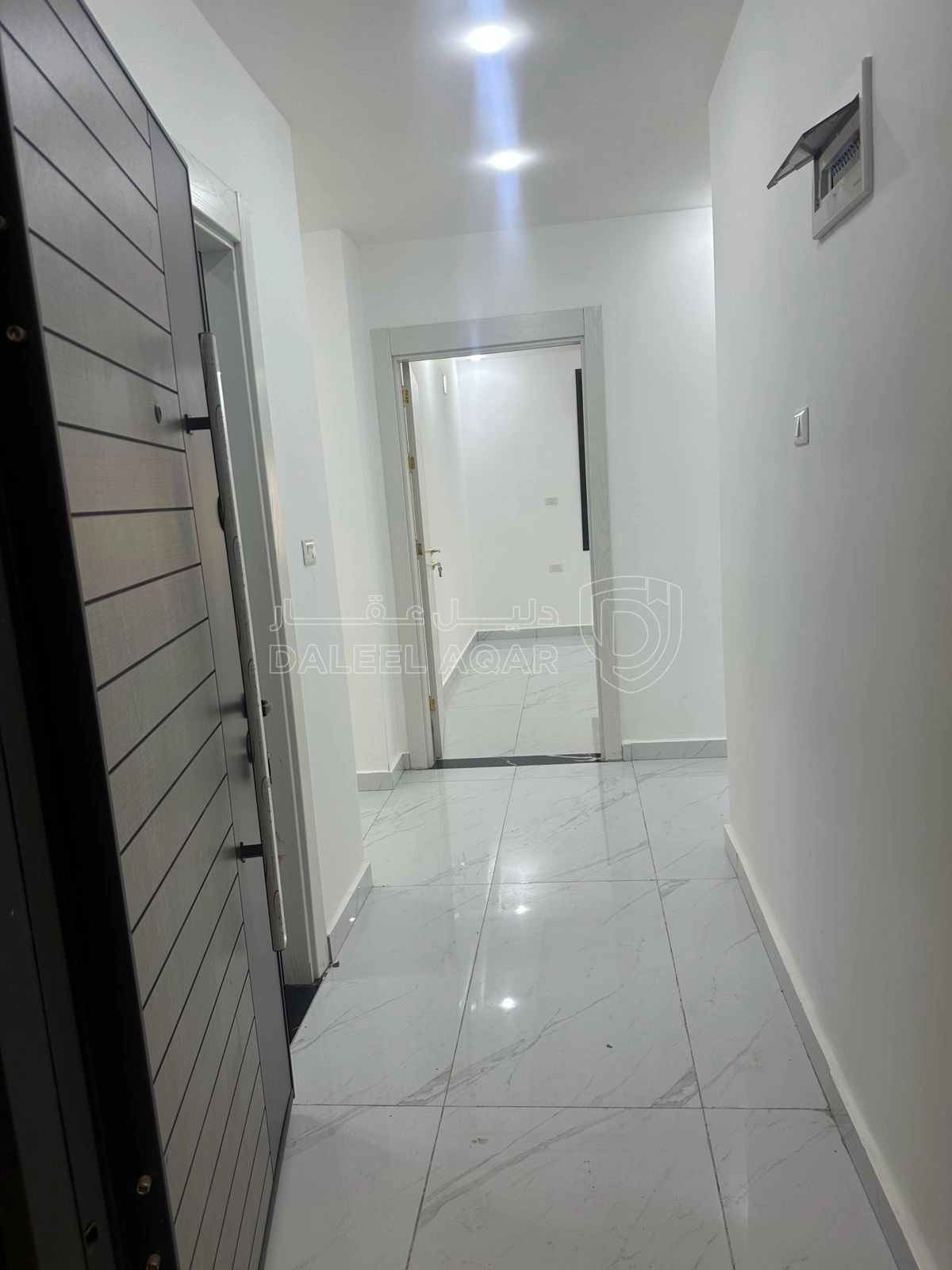 شقة في جنوب عمان  - 56,000 دأ - صورة 1