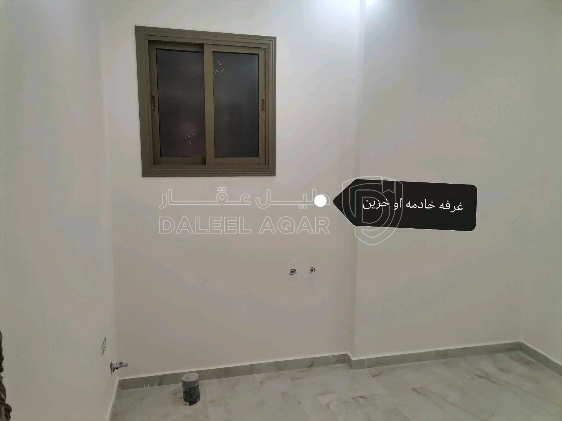 شقة في شقه ثاني فني  فاخره للبيع 202م على شارع البتراء  - 87,000 دأ - صورة 1