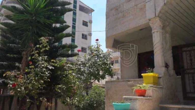 فيلا/منزل في اربد شارع الجامعه دخلة محمص القضماني  - 180,000 دأ - صورة NaN