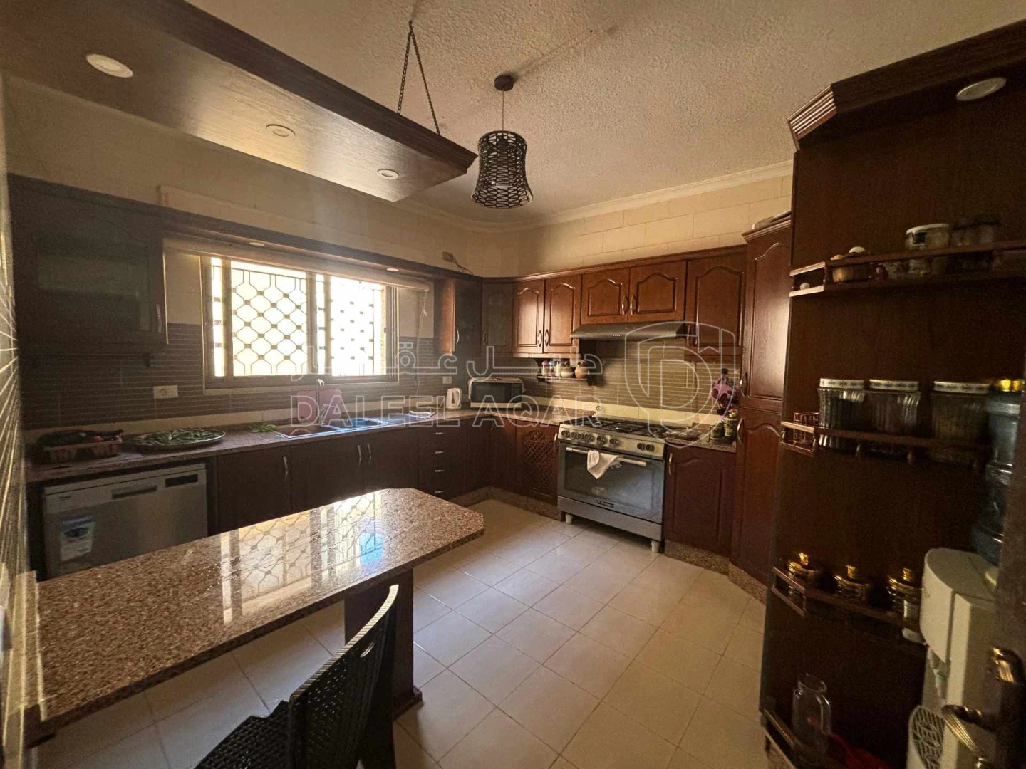 شقة في عمان شفابدران ام حجي. شارع جريس ابراهيم الريحاني ق - 62,000 دأ - صورة 1