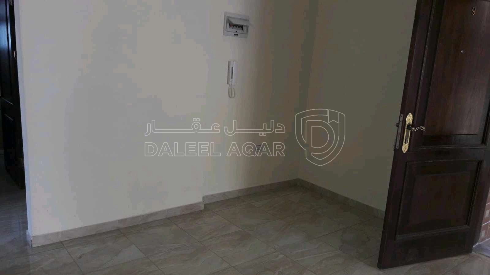 شقة في شقة للبيع قرب شارع الاستقلال  - 38,000 دأ - صورة 1