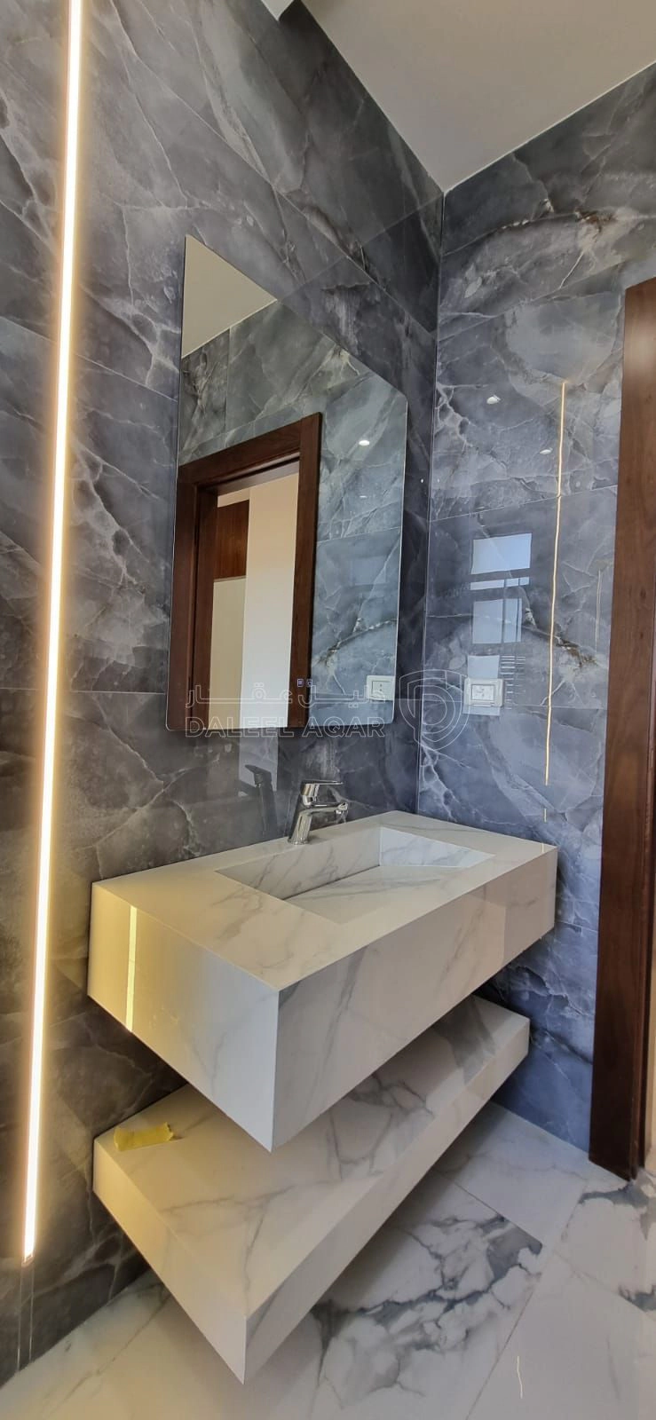شقة في دير الغبار - خلف سوبر ماركت زيت وزعتر - 295,000 دأ - صورة 1