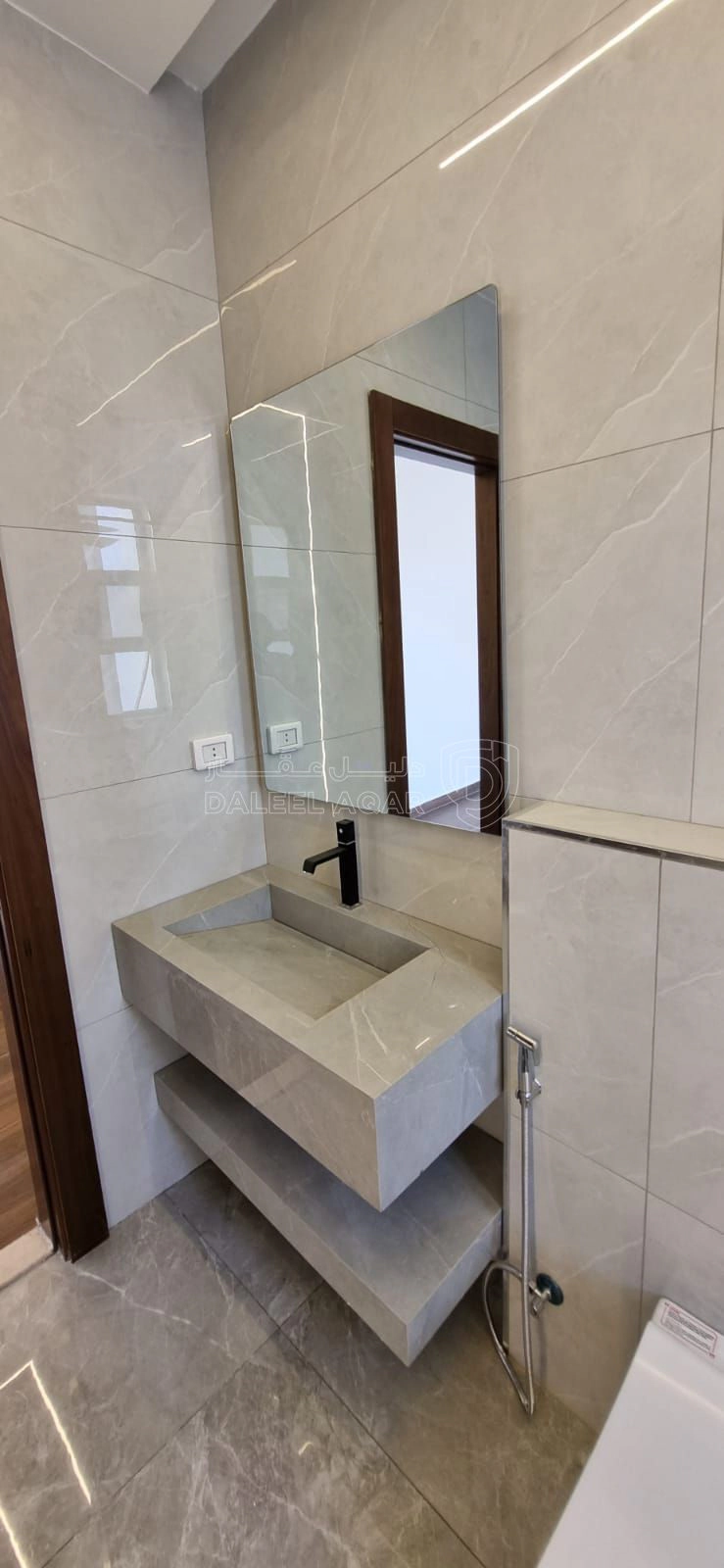 شقة في دير الغبار - خلف سوبر ماركت زيت وزعتر - 295,000 دأ - صورة 1