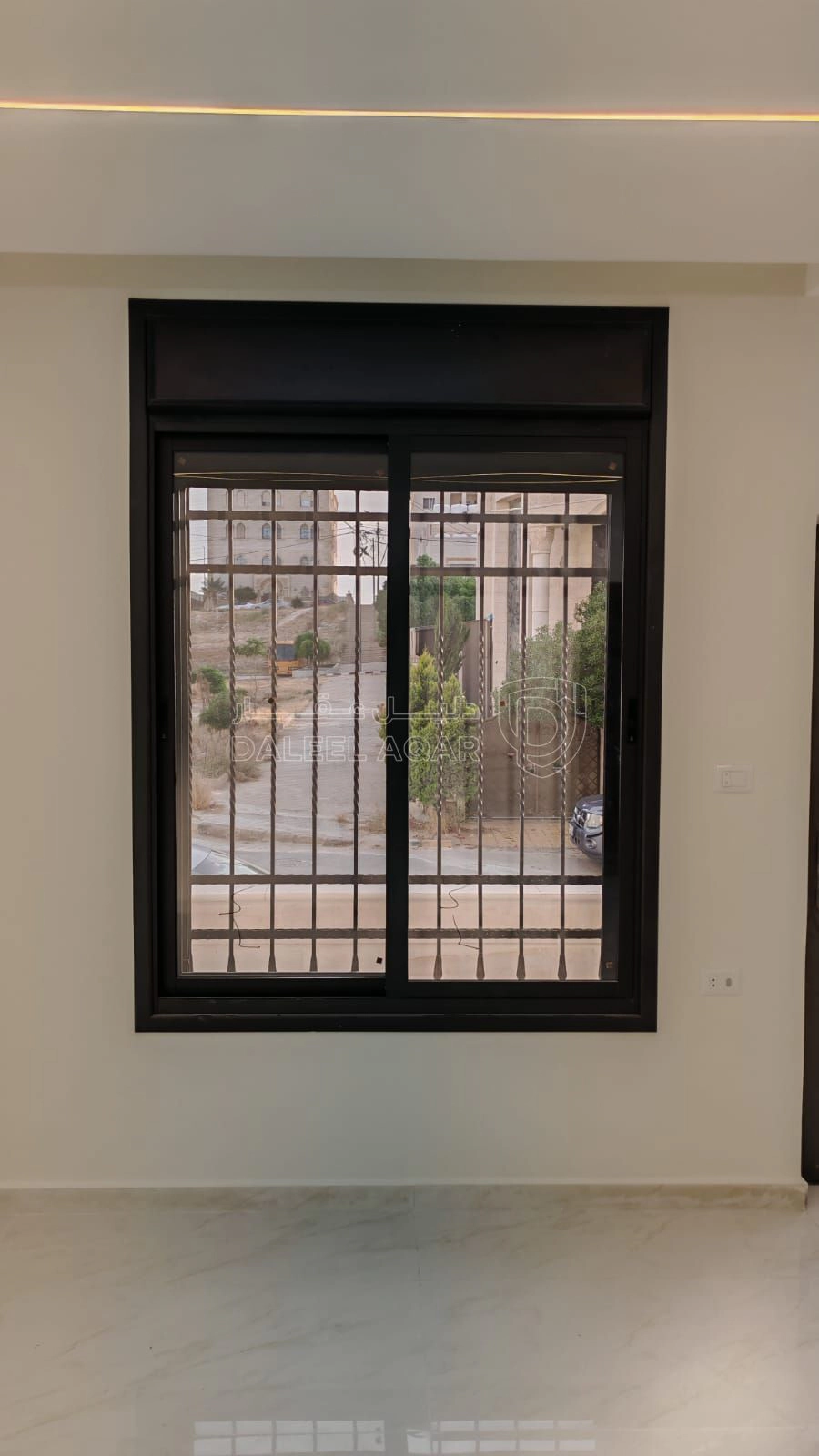 شقة في الزرقاء - مدينة الشرق  - 47,000 دأ - صورة 1