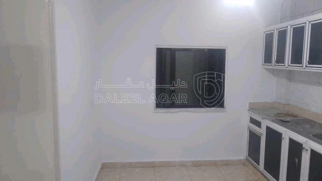 شقة في المنارة شارع ام الكرام  - 17,000 دأ - صورة 1