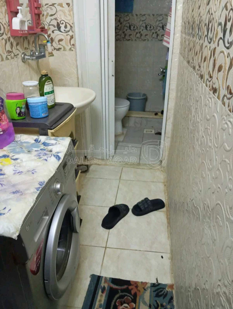 شقة في اربد قرب دوار السلال  - 18,500 دأ - صورة 1