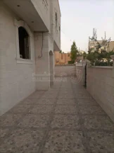 مبنى في عمان جاوا قرب الدوريات الخارجية - 125,000 دأ - صورة NaN