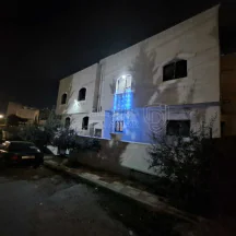مبنى في عمان جاوا قرب الدوريات الخارجية - 125,000 دأ - صورة NaN