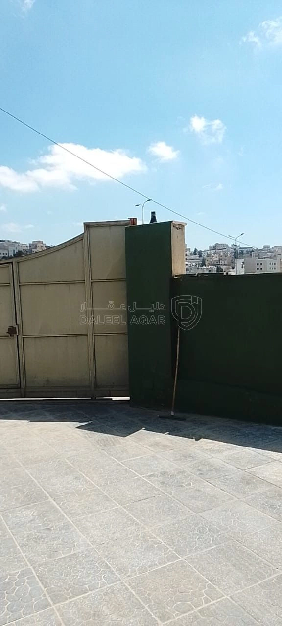 مصنع في استرداد عمان الزرقاء مقابل مخابز الجواد - 1,400,000 دأ - صورة 1