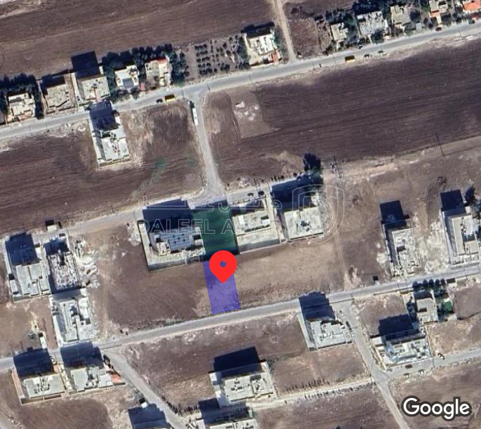 أرض في اربد مقابل هابي لاند سعر المتر 128 دينار  - 98,000 دأ - صورة 1