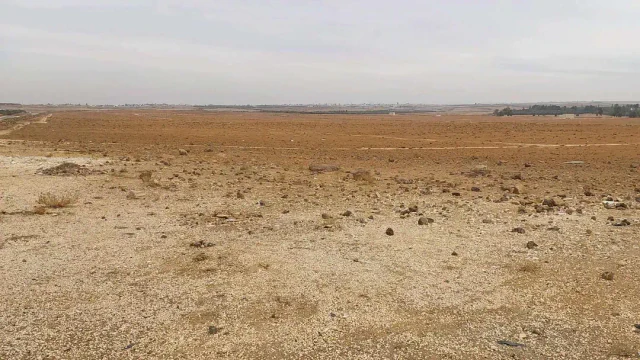 أرض في ام الجمال. الخربة - 200,000 دأ - صورة 1