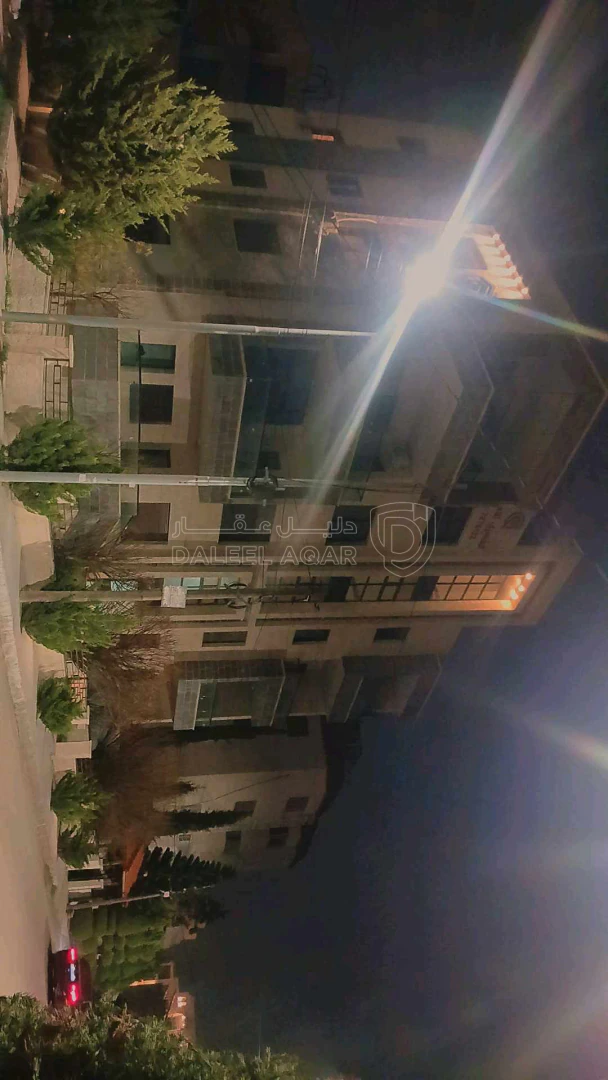 شقة في اربد قرب اشارة sos مقابل كافيه Simple - 80,000 دأ - صورة 1