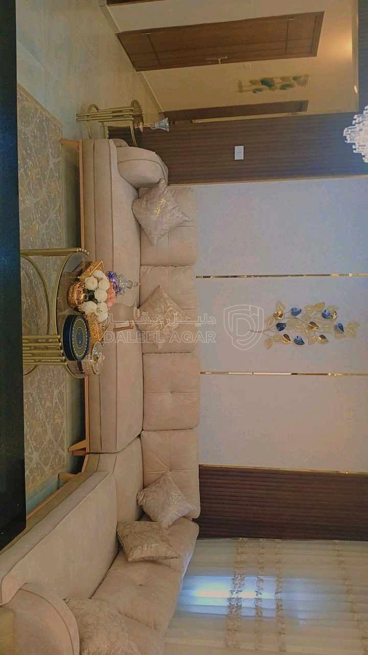 شقة في اربد قرب اشارة sos مقابل كافيه Simple - 80,000 دأ - صورة 1