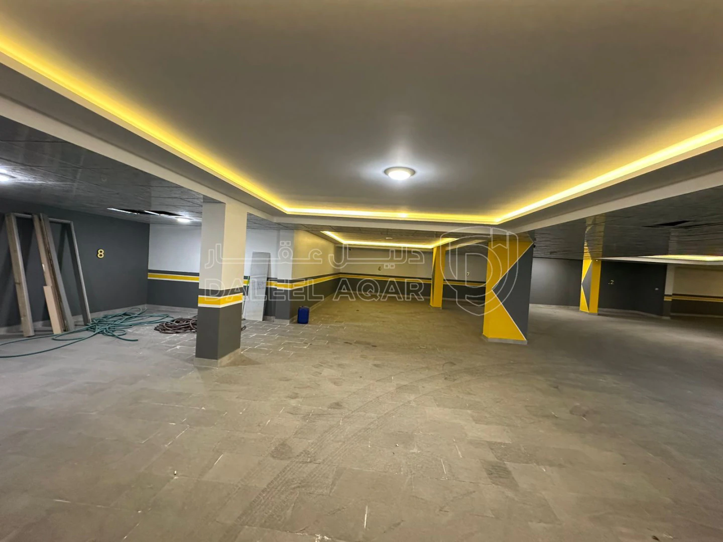 شقة في تبعد 2.5 كم عن شارع المطار - 65,000 دأ - صورة 1