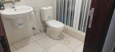 شقة في الزرقاء جبل طارق مثلث الأقصى  - 26,000 دأ - صورة NaN