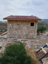 أرض في السلط بيوضه  - 130,000 دأ - صورة NaN