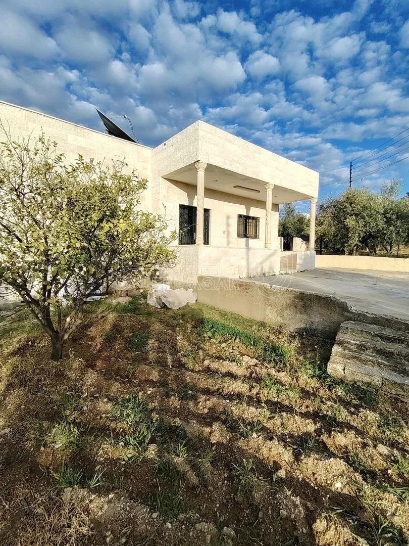 فيلا/منزل في ناعور / البصّة / قبل شركة دار الدواء. - 290,000 دأ - صورة 1
