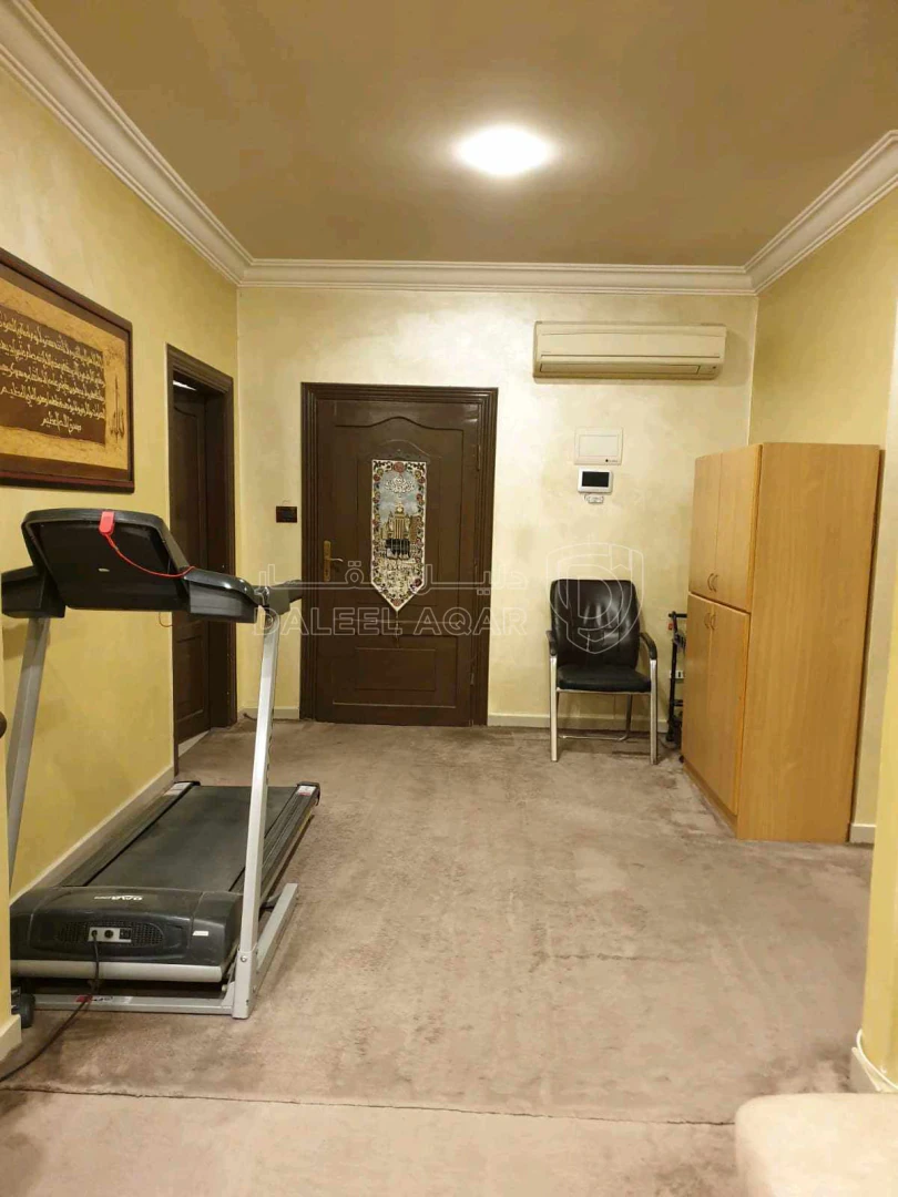 شقة في الزرقاء  - 60,000 دأ - صورة 1