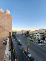 شقة في شقة طابقية للبيع مناسبة للاستثمار او السكن - 35,000 دأ - صورة NaN