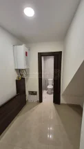 شقة في خلف المدارس العالمية - 139,000 دأ - صورة NaN