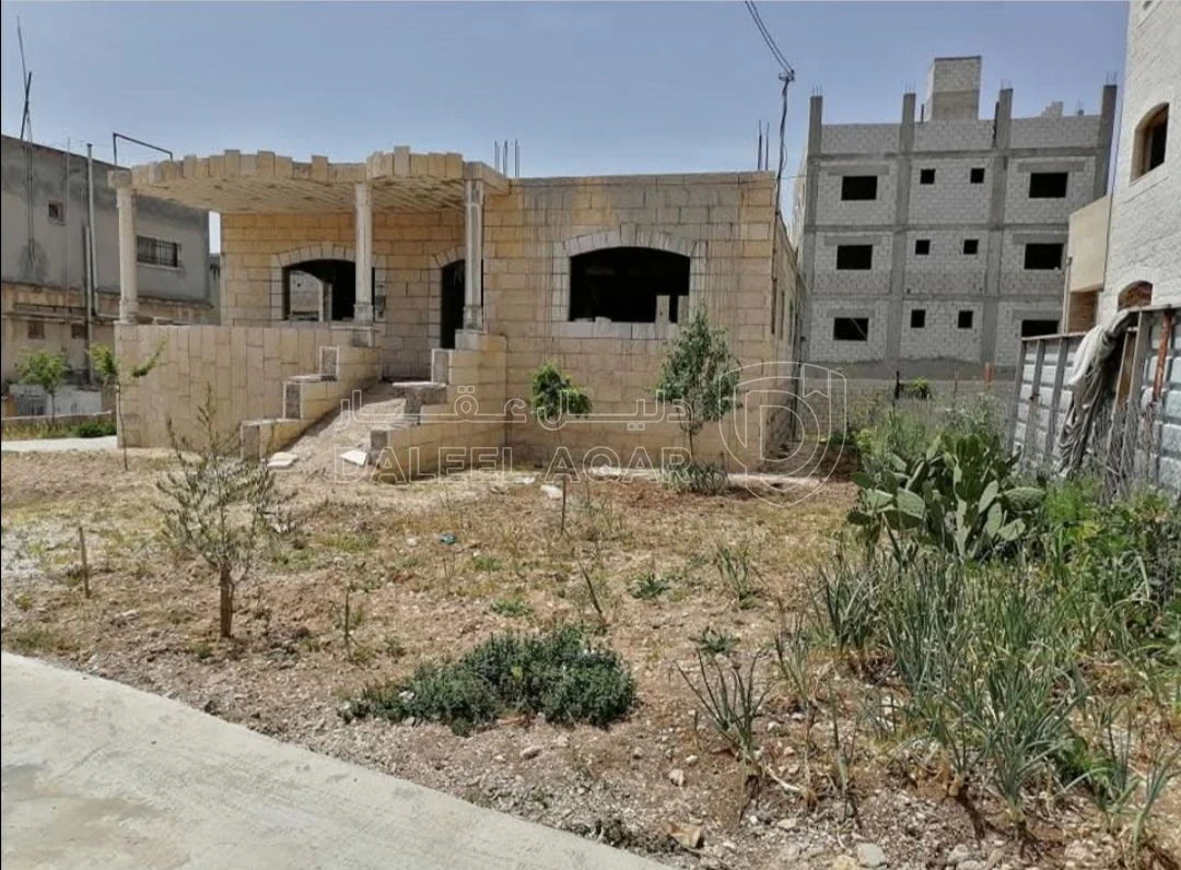 فيلا/منزل في اربد,البارحه,شارع قيس بن سعد - 75,000 دأ - صورة 1