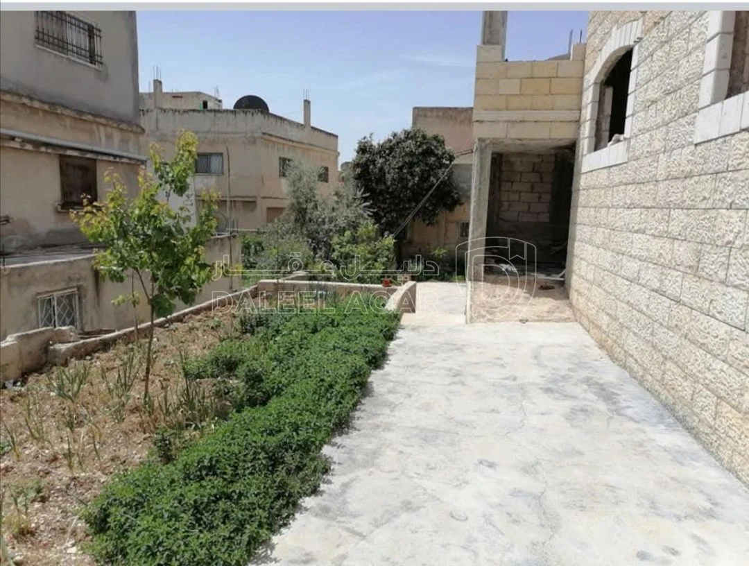 فيلا/منزل في اربد,البارحه,شارع قيس بن سعد - 75,000 دأ - صورة 1