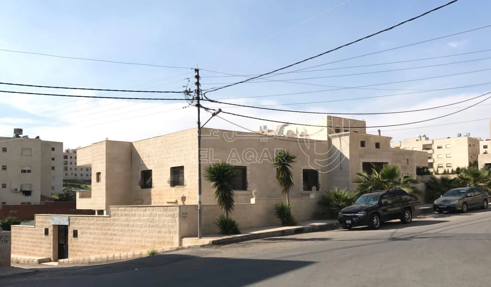 فيلا/منزل في فيلا من طابقين للبيع في مرج الحمام - 400,000 دأ - صورة 1