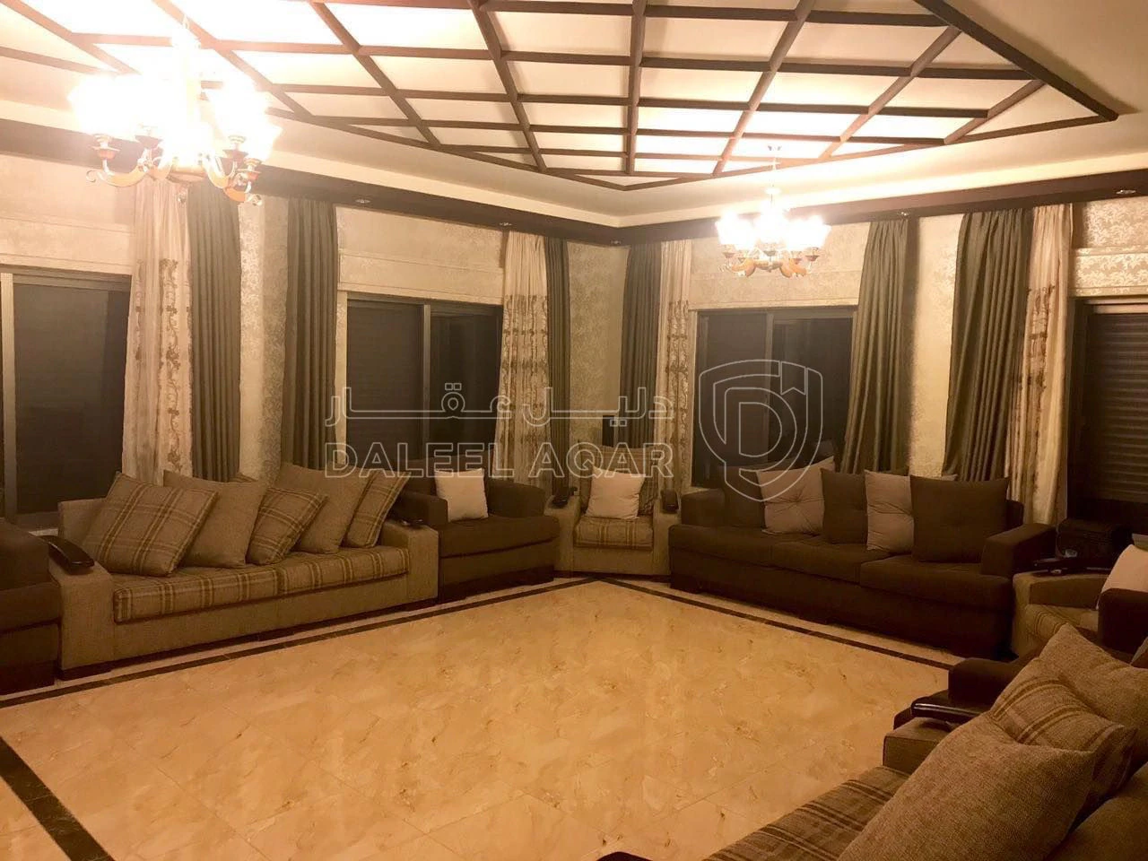 فيلا/منزل في فيلا من طابقين للبيع في مرج الحمام - 400,000 دأ - صورة 1